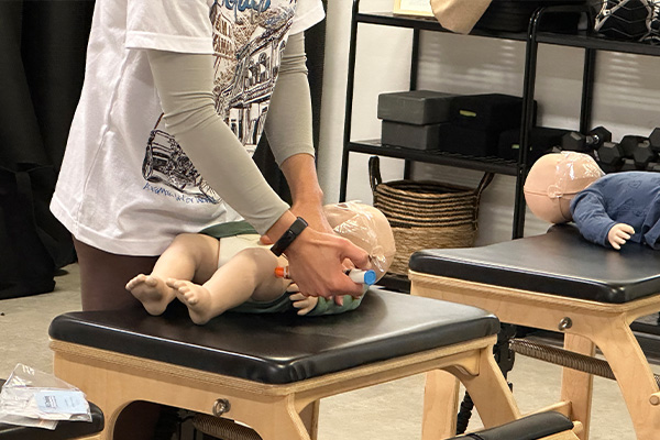 Administering auto-injectors for anaphylaxis during first aid courses Perth by WJS training