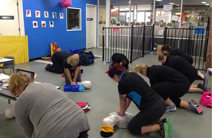 Mobile First Aid Training in Perth by WJS Training. Group bookings. We come to your business for group 6+.